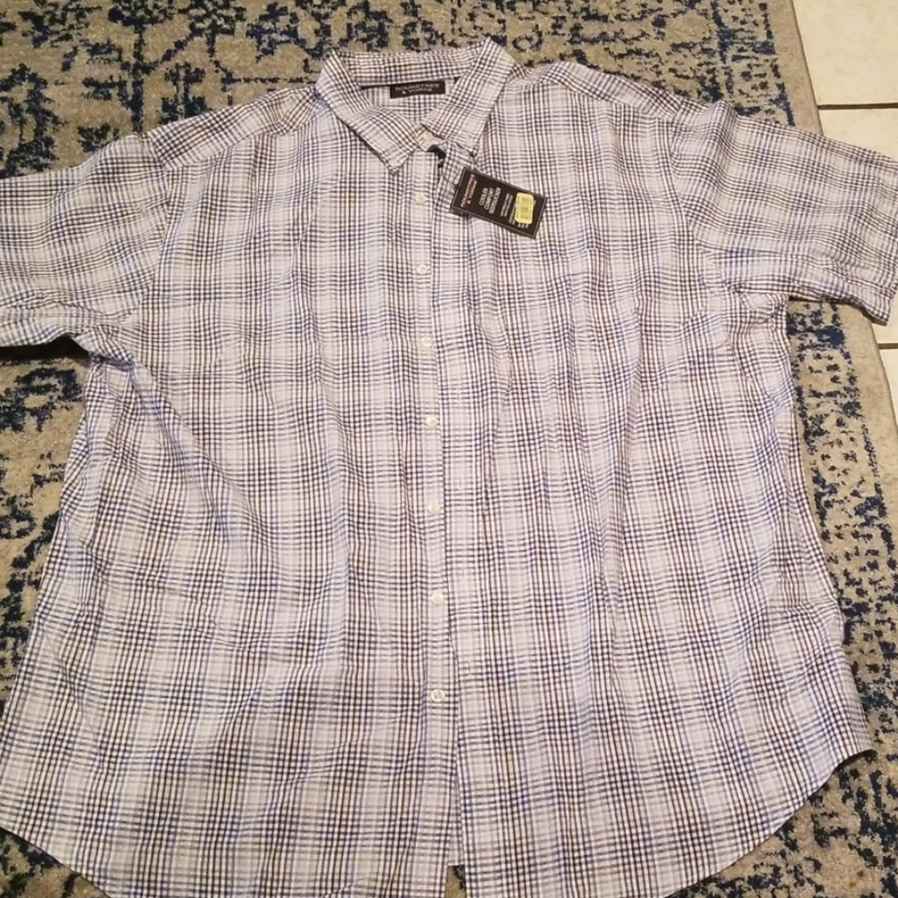 NWT Roundtree & Yorke button down shirt